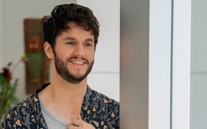 Forty Quinn Star James Scully - How Much Did He Make From Netflix Series You?